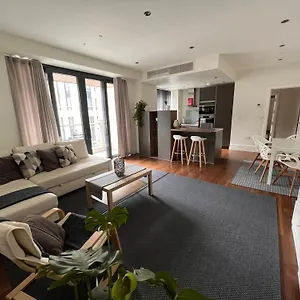  Apartment Deluxe 1-bed In The Centre Gibraltar